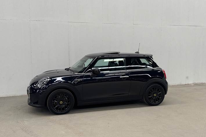 Sort Mini Cooper SE fra 2022