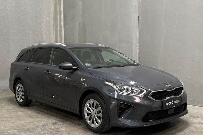 undefined Kia Ceed fra 2020 set udefra