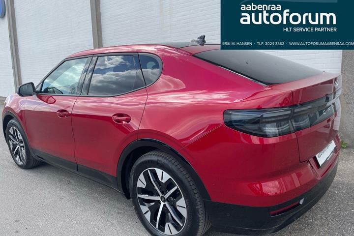 Rød Ford Capri fra 2025