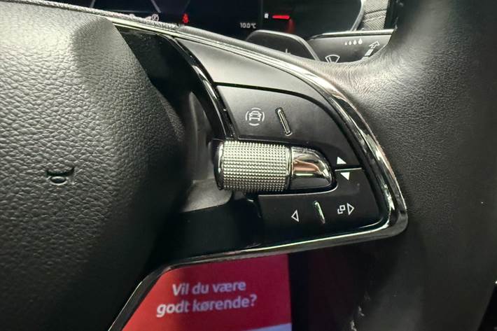 Blå Skoda Octavia fra 2021