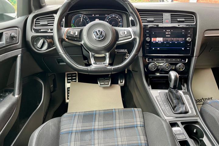 undefined VW Golf VII fra 2020