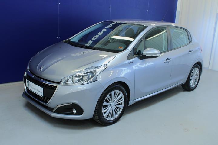 Sølv Peugeot 208 fra 2019
