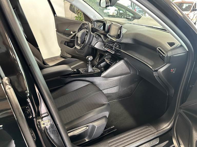 Peugeot 2008 1,5 BlueHDi 110 Allure Pack