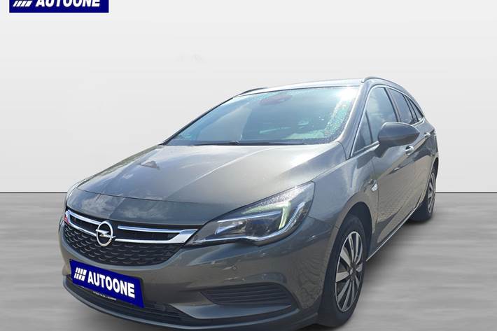 Grå Opel Astra fra 2017