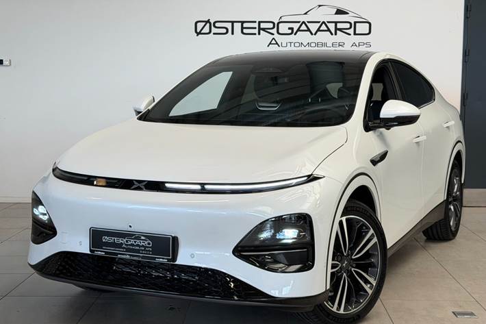 Hvid Xpeng G6 fra 2025