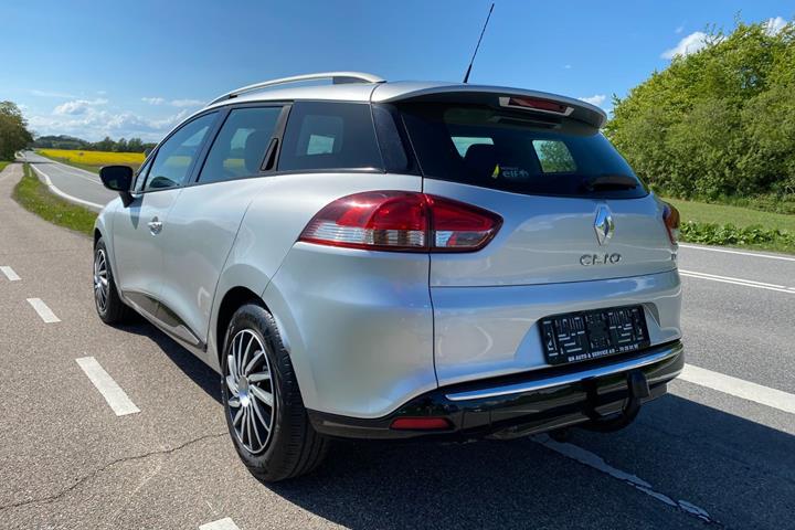 Sølv Renault Clio IV fra 2014