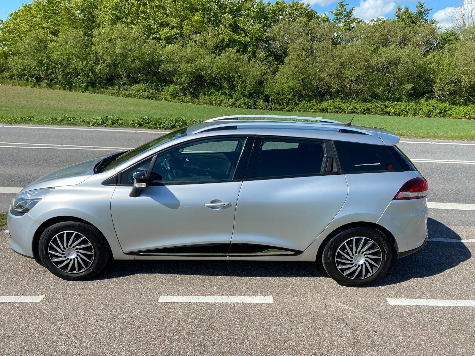 Sølv Renault Clio IV fra 2014