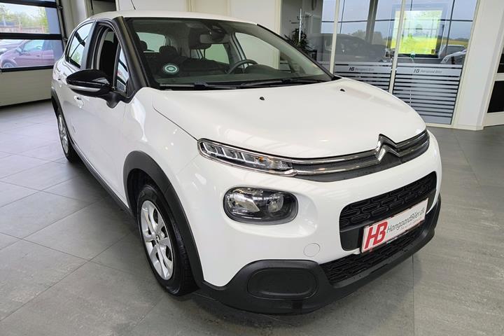 Hvid Citroën C3 fra 2020 set udefra