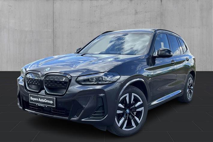 Grå BMW iX3 fra 2024