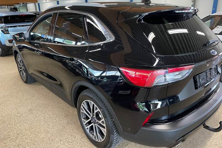 Sort Ford Kuga fra 2020