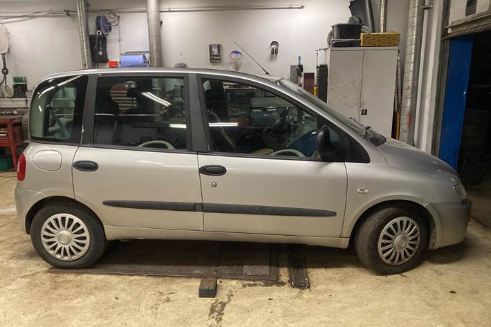 undefined Fiat Multipla fra 2005