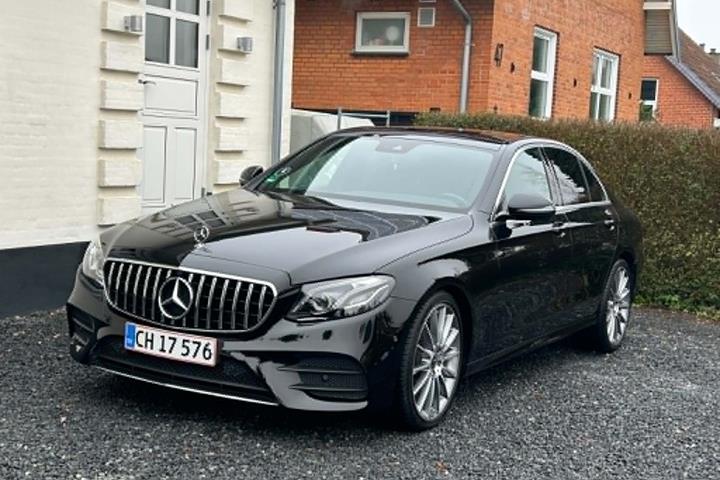 Sort Mercedes E200 fra 2018