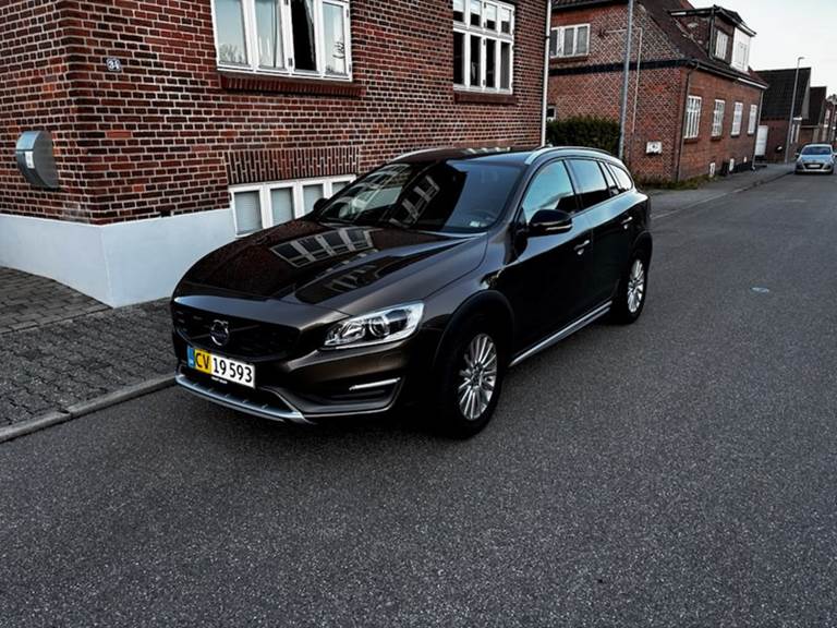 Volvo V60 CC D4 Aut.