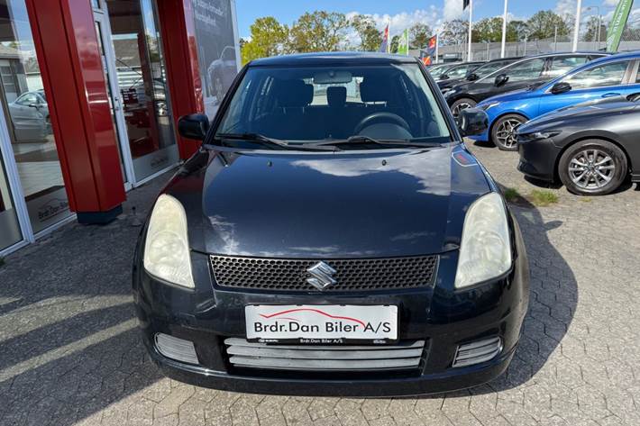 Sort Suzuki Swift fra 2006