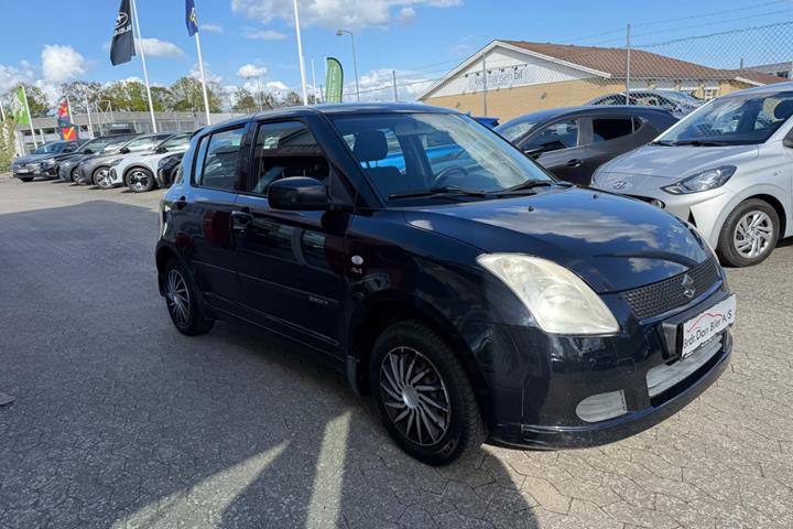 Sort Suzuki Swift fra 2006