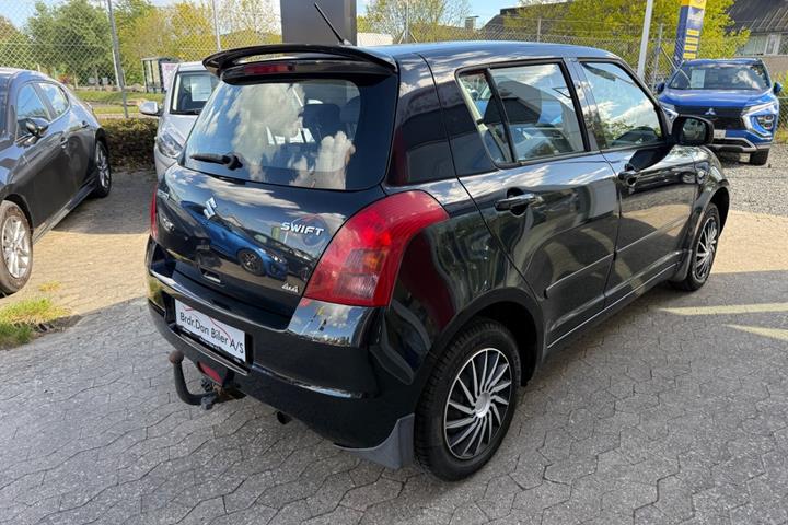 Sort Suzuki Swift fra 2006