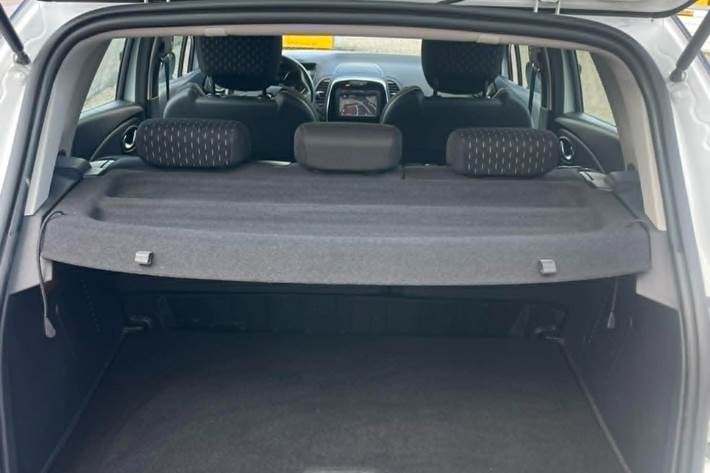 Hvid Renault Captur fra 2018