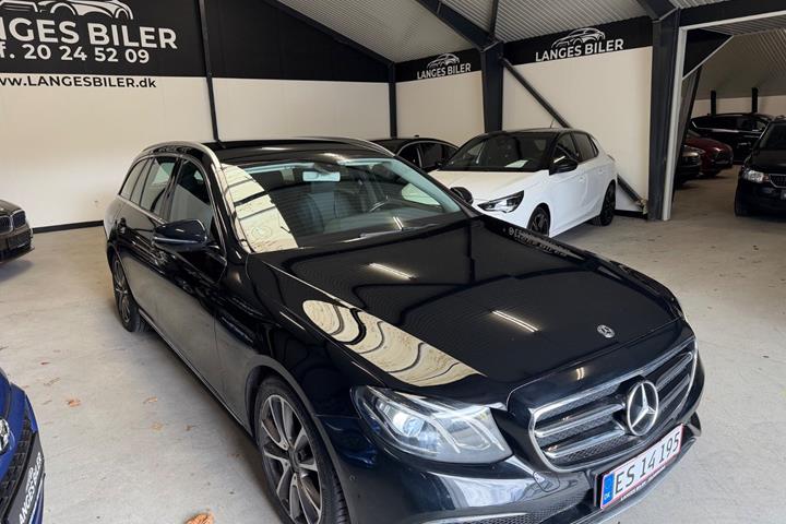 Sort Mercedes E220 d fra 2018