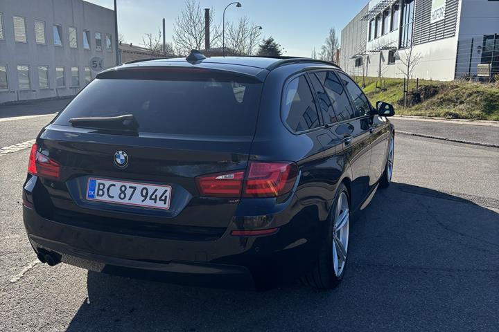 Sort BMW 525d fra 2011