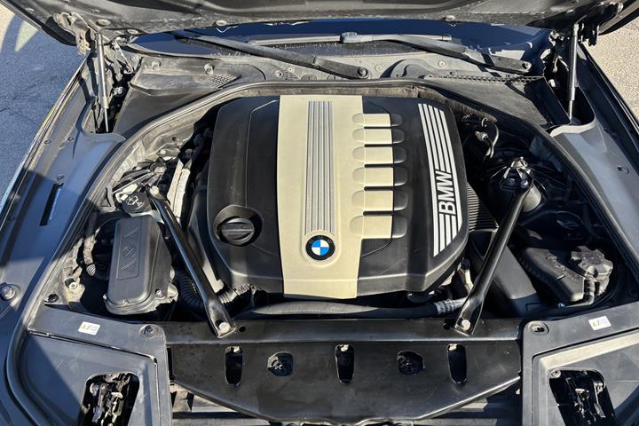 Sort BMW 525d fra 2011