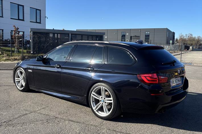 Sort BMW 525d fra 2011