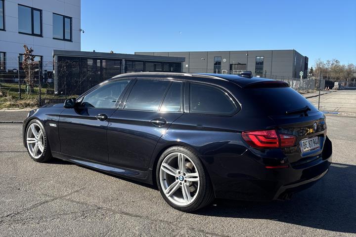 Sort BMW 525d fra 2011