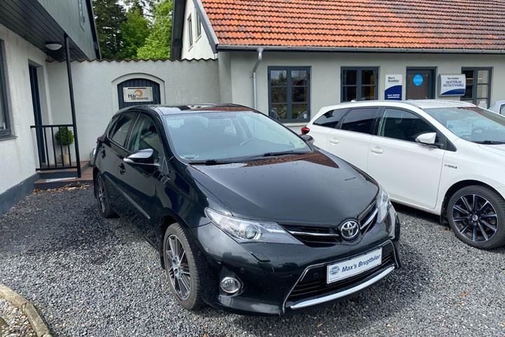 undefined Toyota Auris fra 2012
