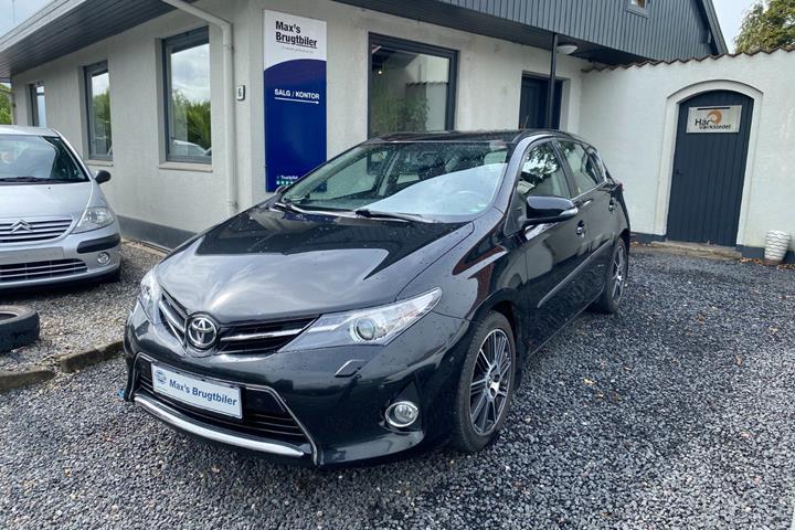 undefined Toyota Auris fra 2012