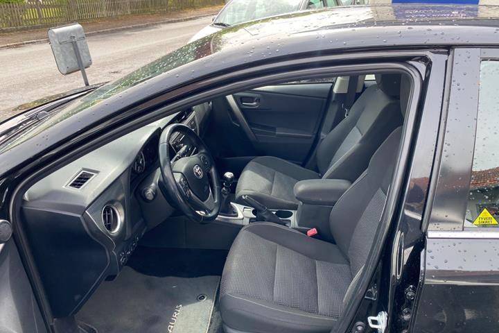 undefined Toyota Auris fra 2012