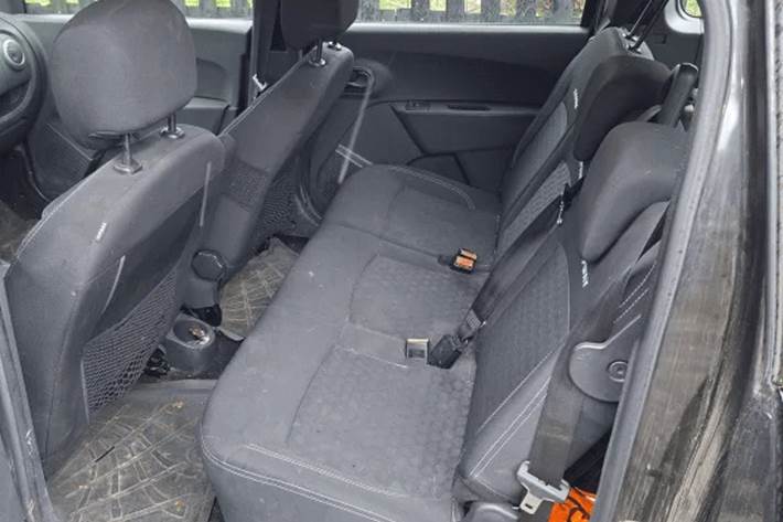 Sort Dacia Lodgy fra 2016