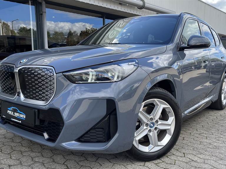BMW iX1 xDrive30 EL Fully Charged 4x4 313HK 5d Aut.
