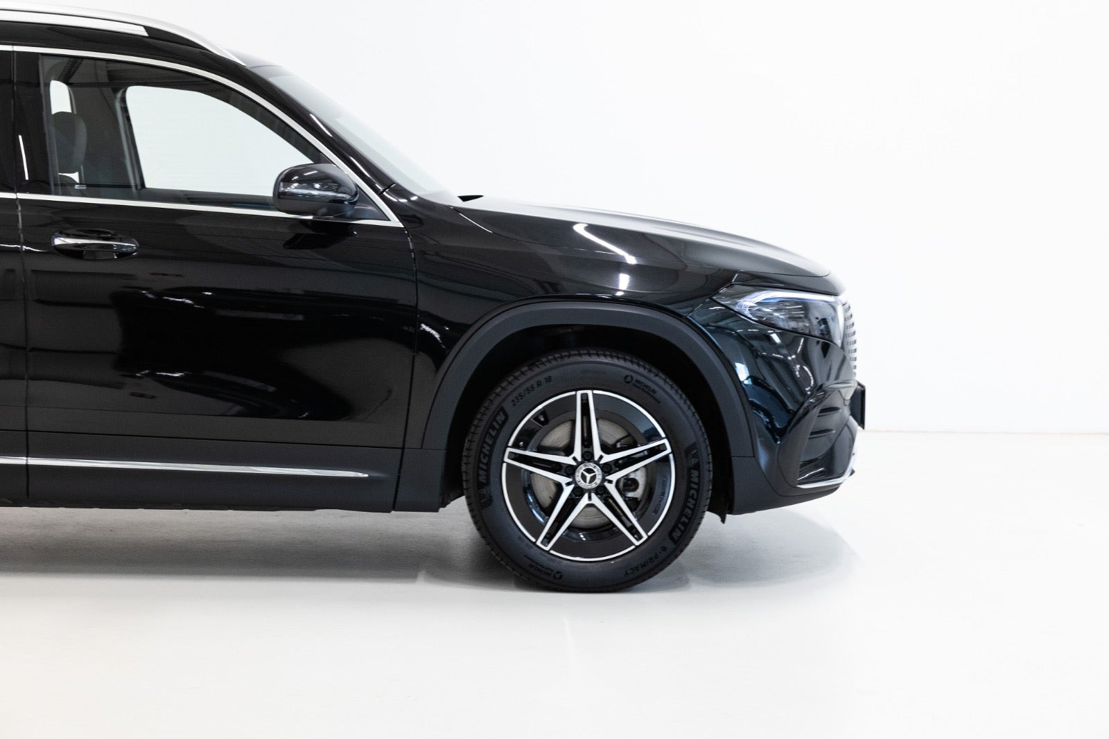Sort Mercedes EQB250+ fra 2026