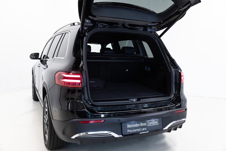 Sort Mercedes EQB250+ fra 2026