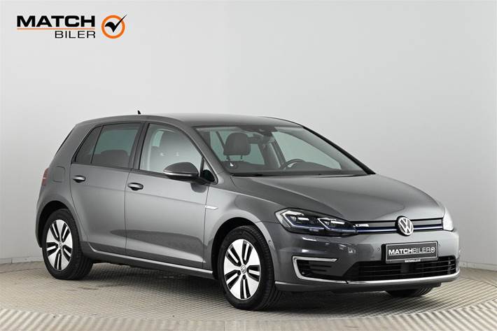 Grå VW Golf fra 2019
