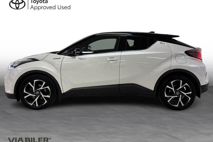 Hvid Toyota C-HR fra 2017