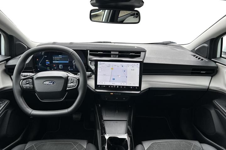 Hvid Ford Puma fra 2025