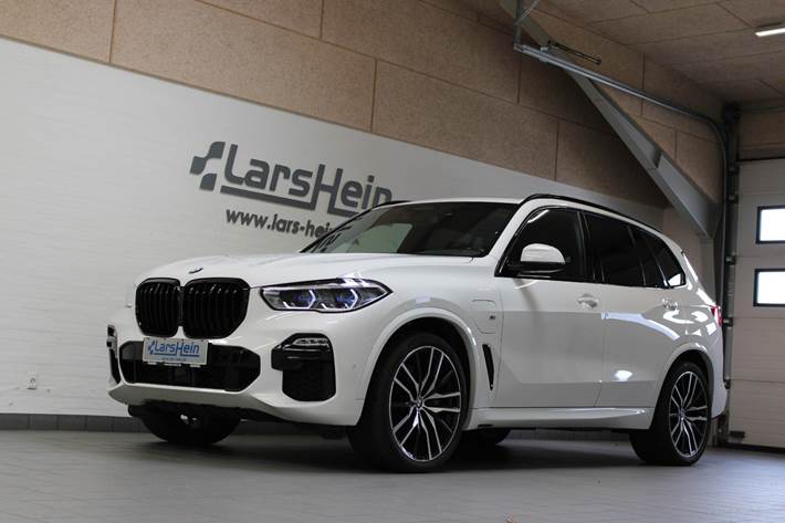 Hvid BMW X5 fra 2021