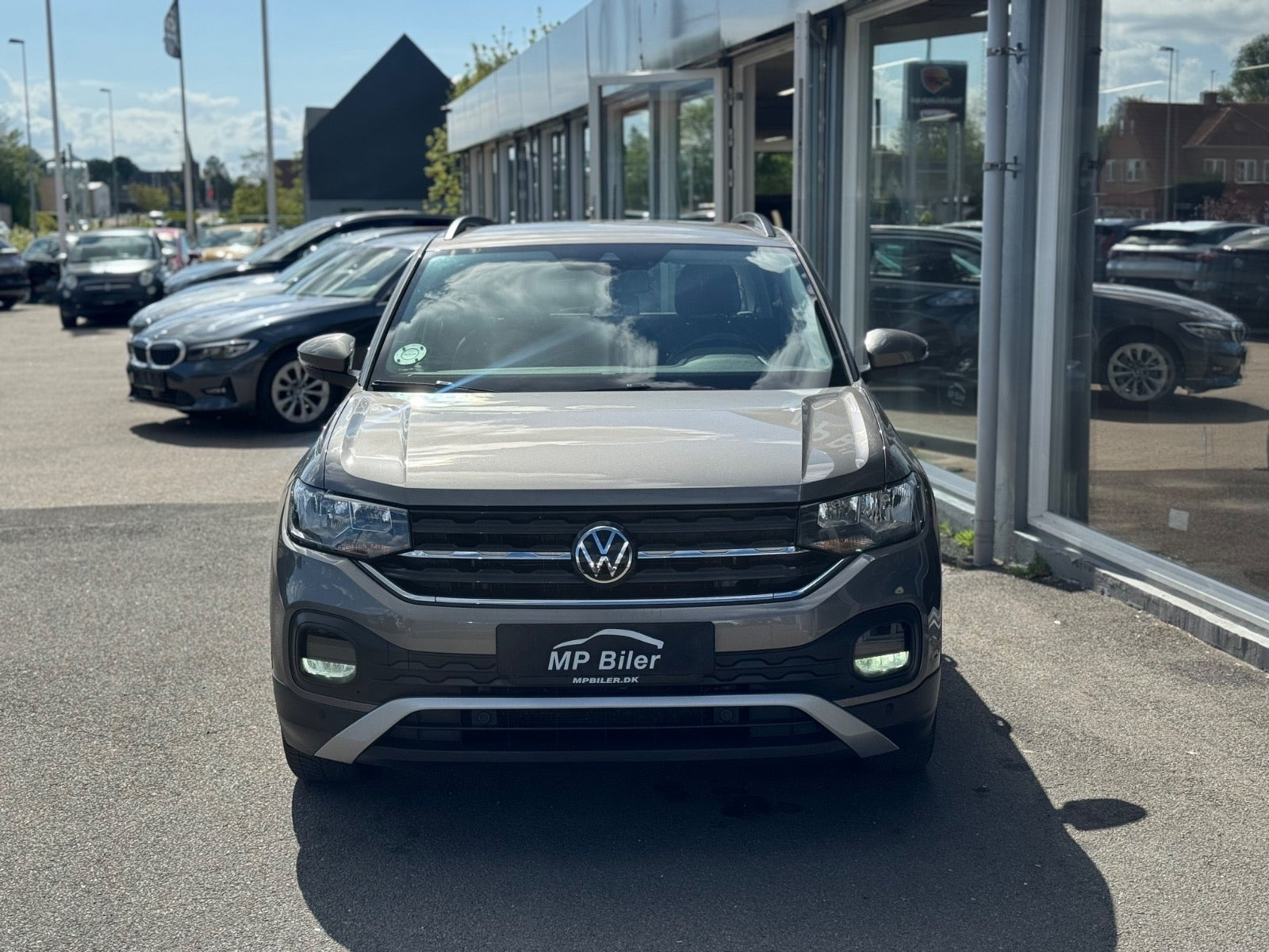 Grå VW T-Cross fra 2021