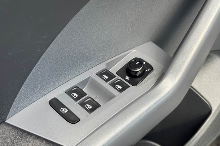 Grå VW T-Cross fra 2021