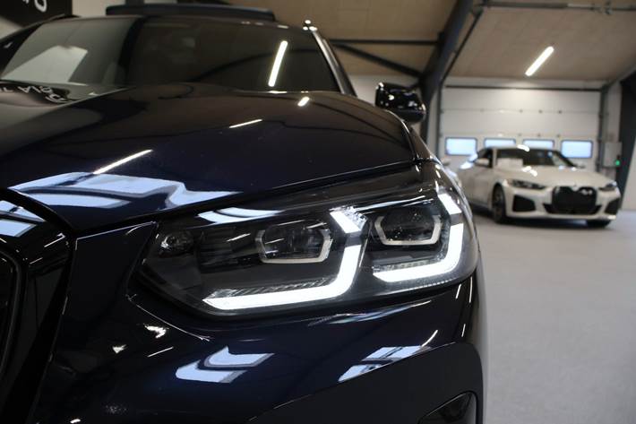 Sort BMW iX3 fra 2022