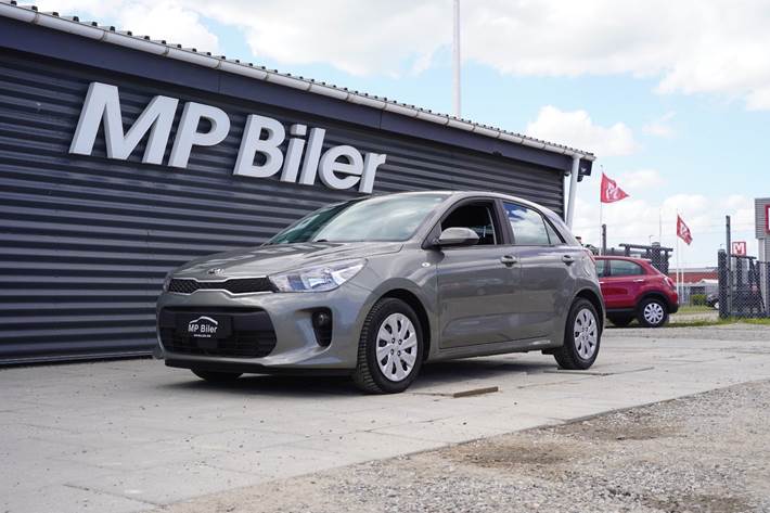 Grøn Kia Rio fra 2017