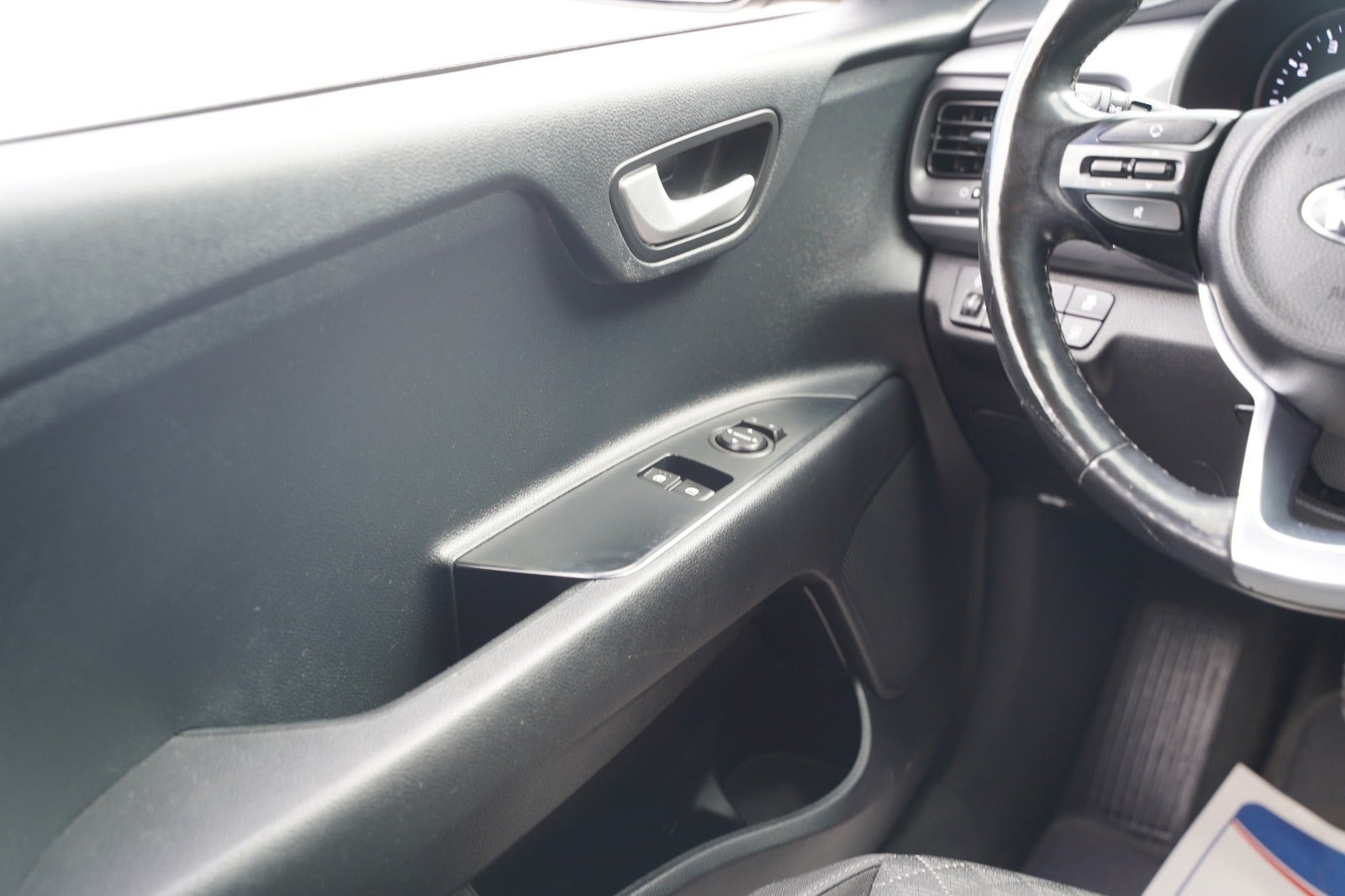Grøn Kia Rio fra 2017