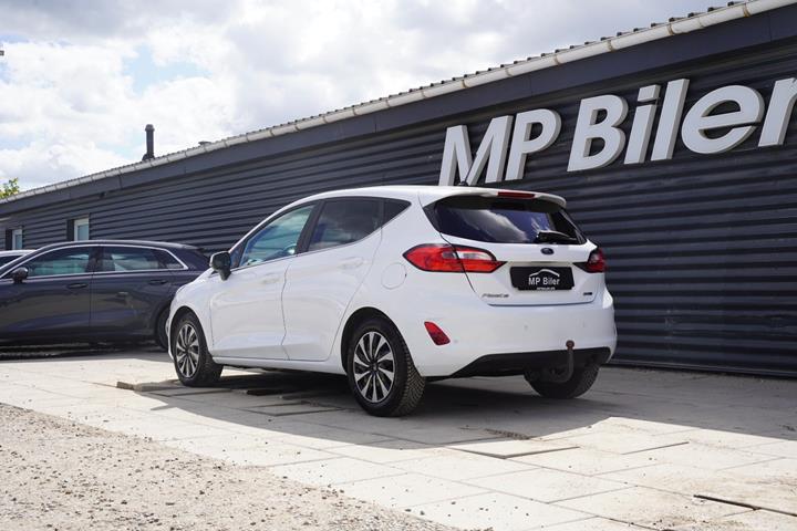 Hvid Ford Fiesta fra 2022