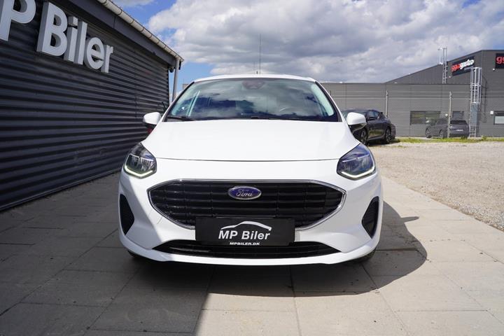 Hvid Ford Fiesta fra 2022