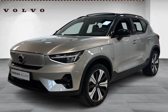 Orange Volvo XC40 fra 2023