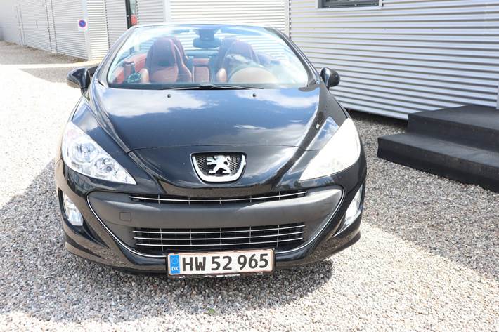 Sort Peugeot 308 fra 2009