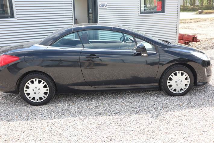 Sort Peugeot 308 fra 2009