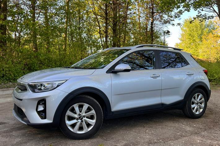 Sølv Kia Stonic fra 2019