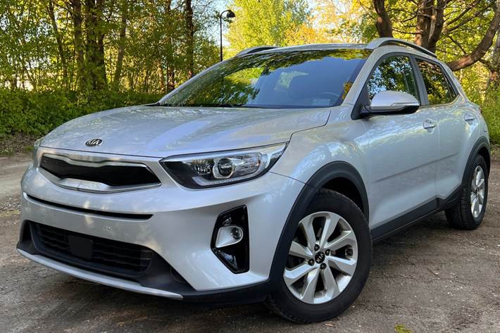 Sølv Kia Stonic fra 2019