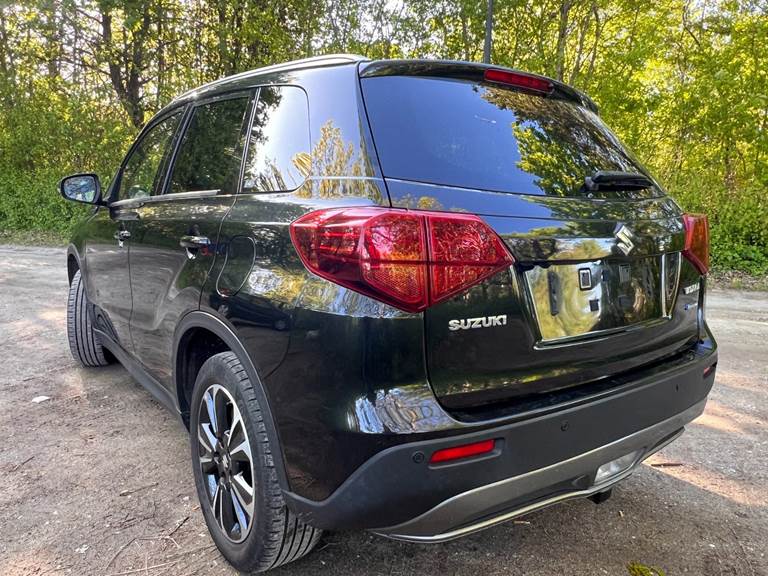 Suzuki Vitara 1,4 mHybrid Adventure